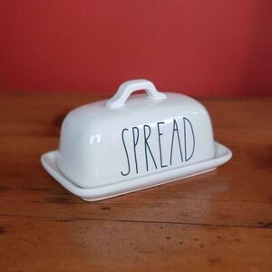 NWOT Rae Dunn "SPREAD" Butter Dish